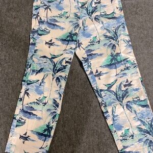 Ladies Tommy Bahama Capris